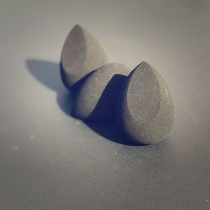 🖤ALE Cosmetics Sponge/blender